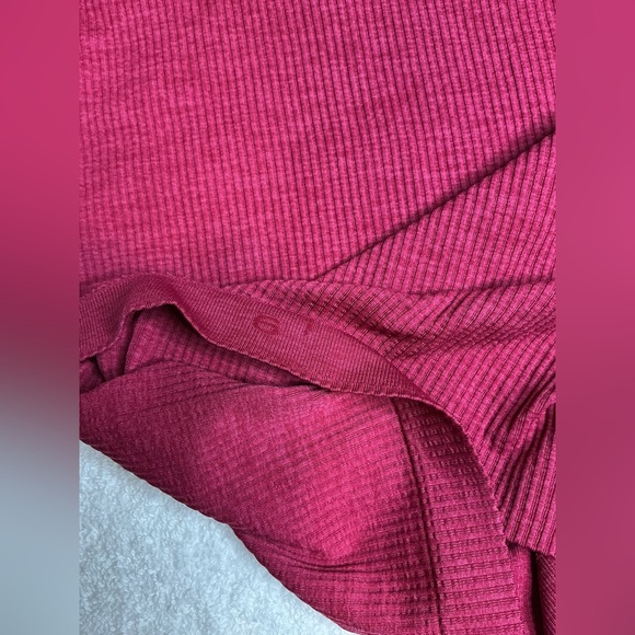 Lululemon Athletica Ribbed Red Sleeveless Tank - Picture 5 of 5